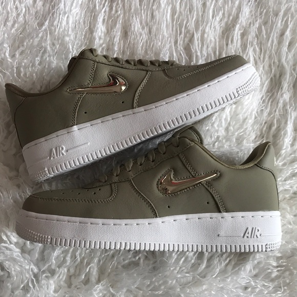 NWT Nike Air Force 1 Premium LX - Picture 6 of 8